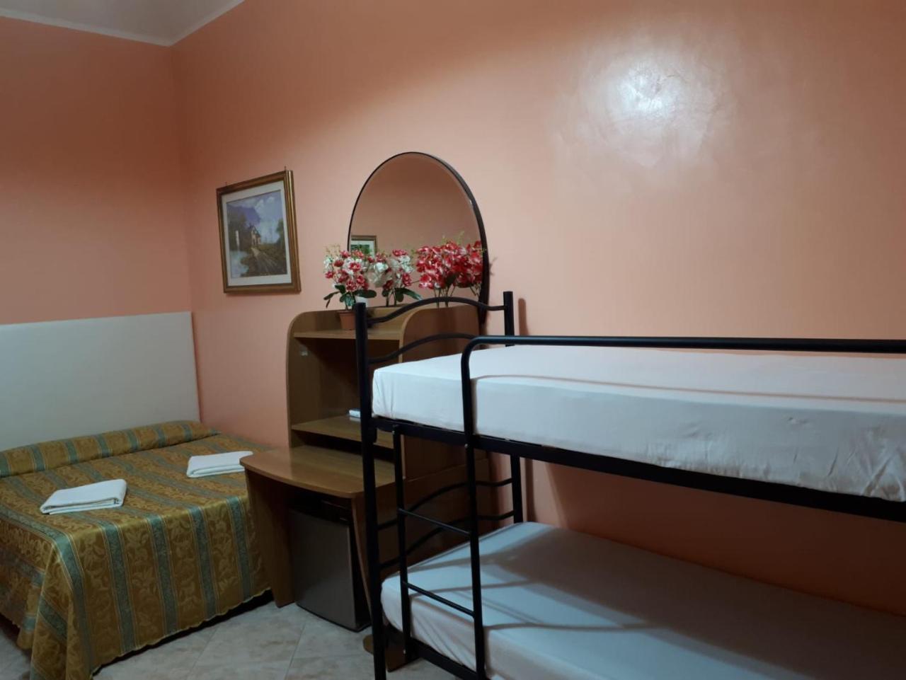 Roma Guest House Eksteriør billede